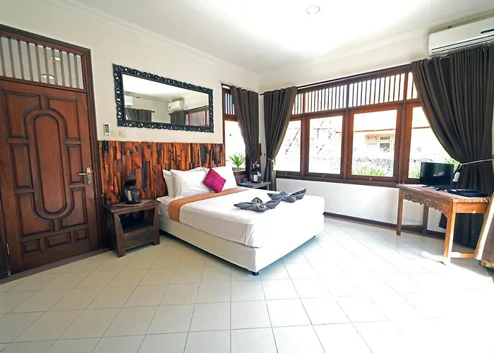 Villa SANKET - KUTA - 6 bedrooms - 6 bathrooms - Great Location che accetta animali