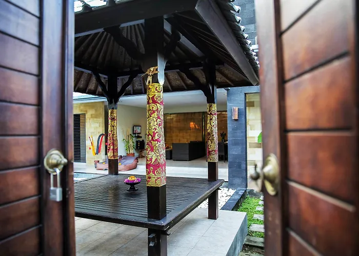 Legong Kirana Villas Legian