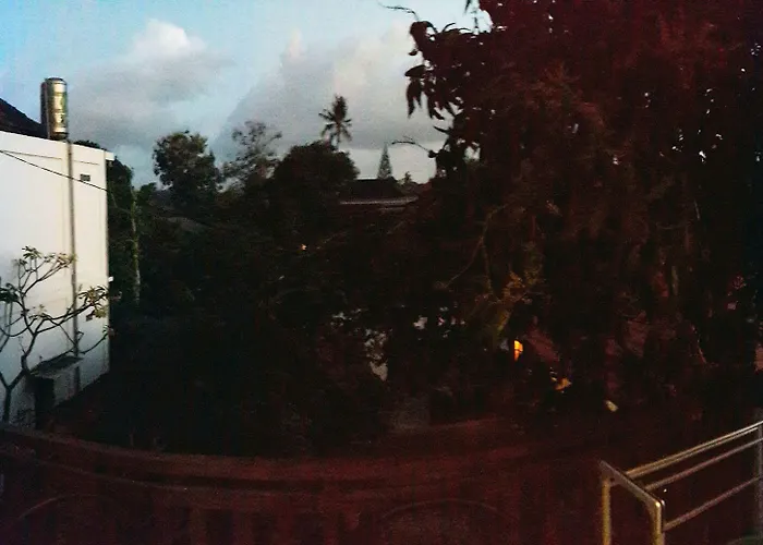 Kubu B'Dauh Homestay Legian