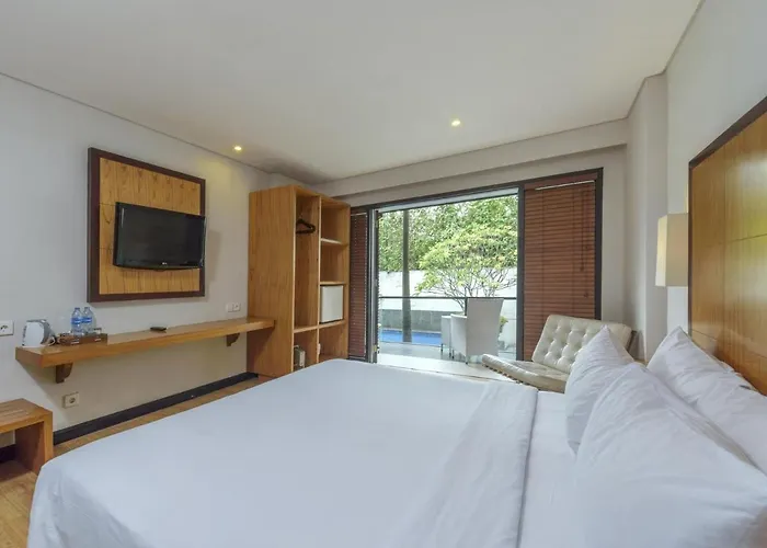 Zen Rooms Kuta Beach Poppies Lane